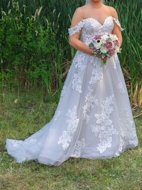 Stella York 7115, Wedding Dress